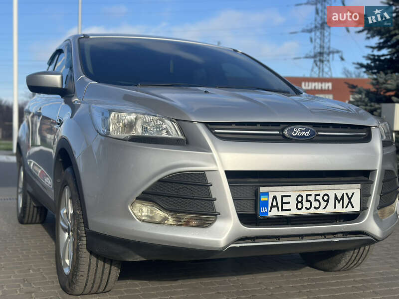 Внедорожник / Кроссовер Ford Escape 2015 в Днепре