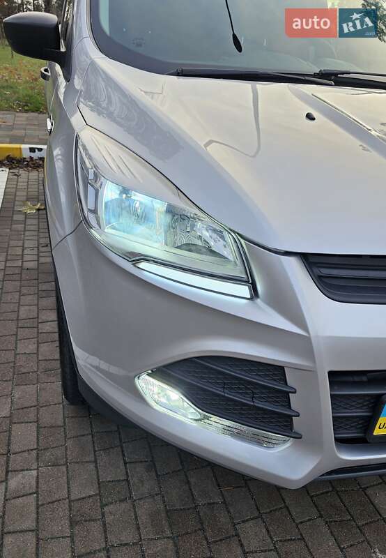 Внедорожник / Кроссовер Ford Escape 2014 в Киеве