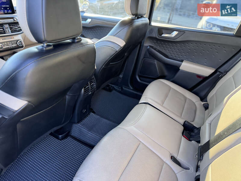 Позашляховик / Кросовер Ford Escape 2020 в Івано-Франківську