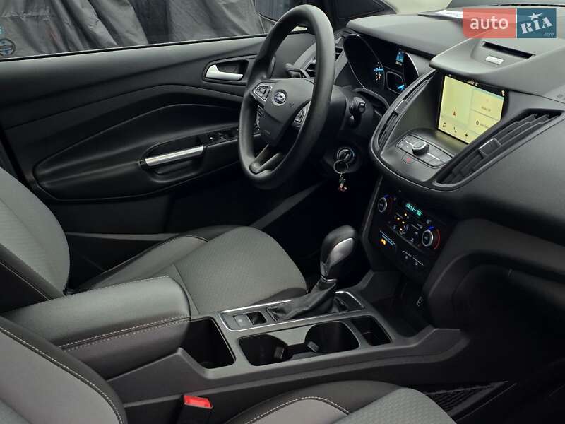 Внедорожник / Кроссовер Ford Escape 2017 в Тернополе