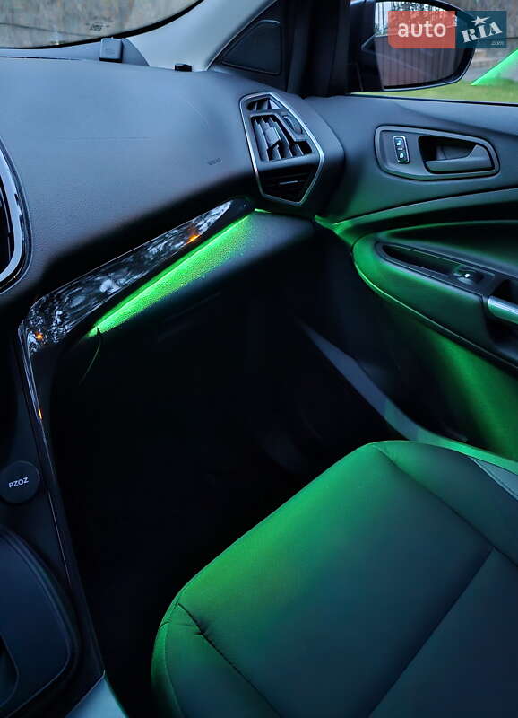 Внедорожник / Кроссовер Ford Escape 2014 в Киеве