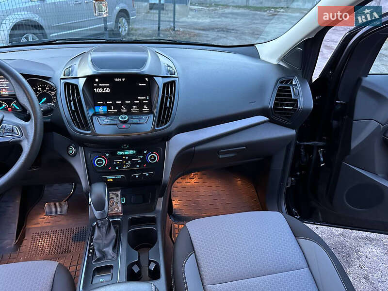 Внедорожник / Кроссовер Ford Escape 2019 в Днепре