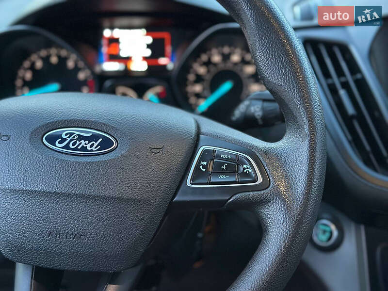 Внедорожник / Кроссовер Ford Escape 2019 в Днепре