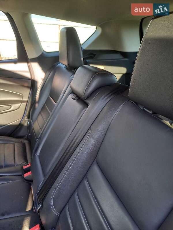 Позашляховик / Кросовер Ford Escape 2015 в Кременчуці