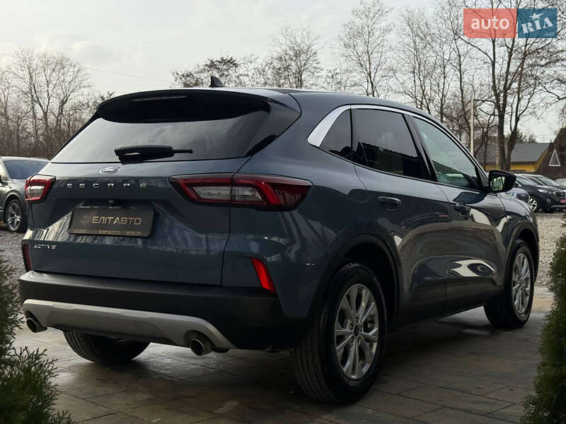 Позашляховик / Кросовер Ford Escape 2023 в Івано-Франківську
