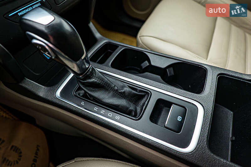 Позашляховик / Кросовер Ford Escape 2018 в Києві