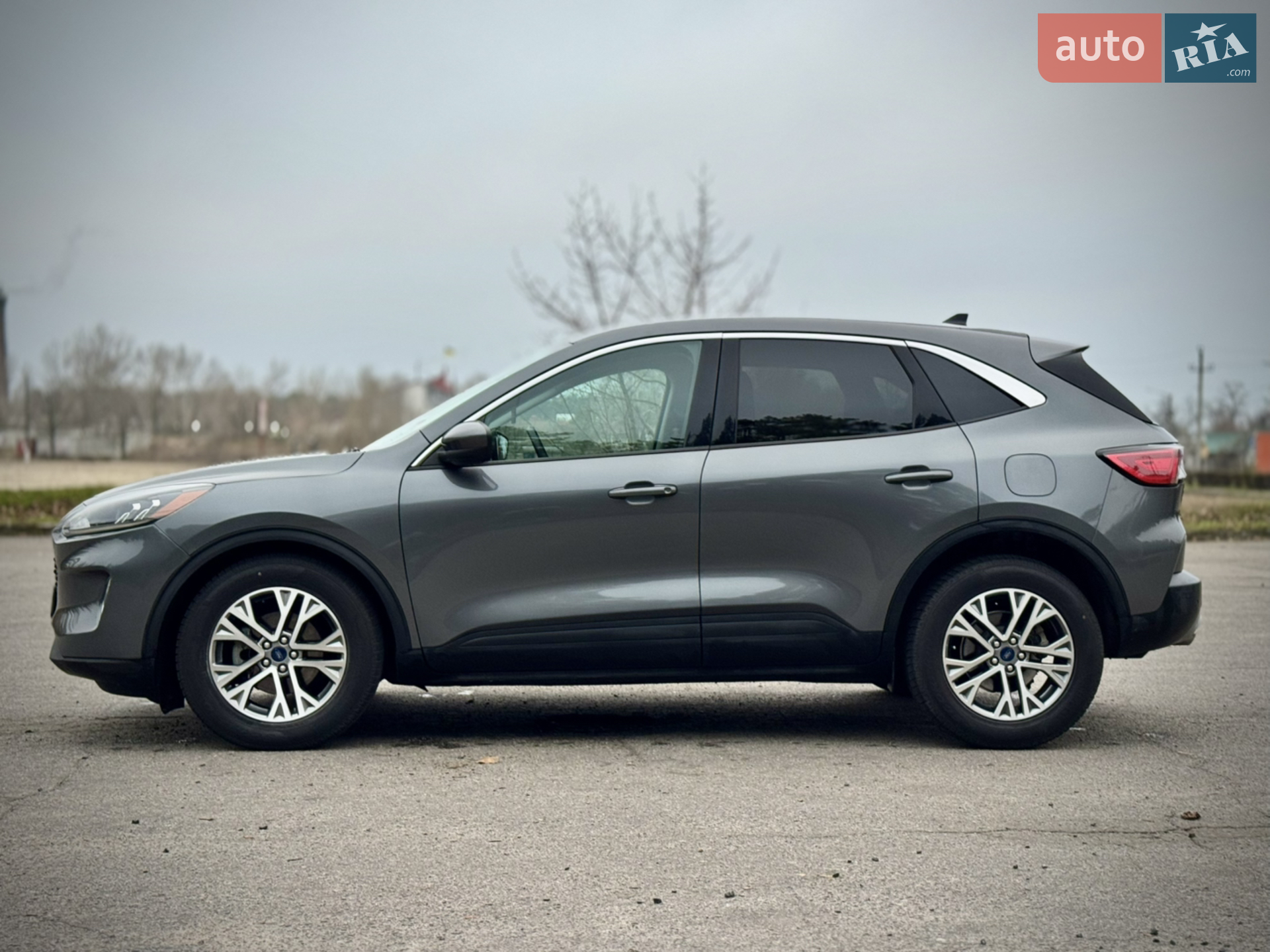 2022 Ford Escape - фото 1