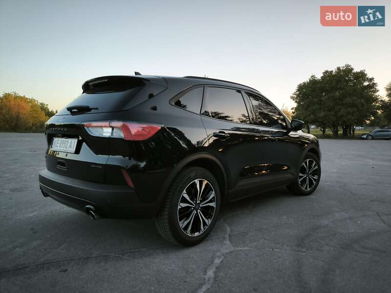 Внедорожник / Кроссовер Ford Escape 2021 в Павлограде