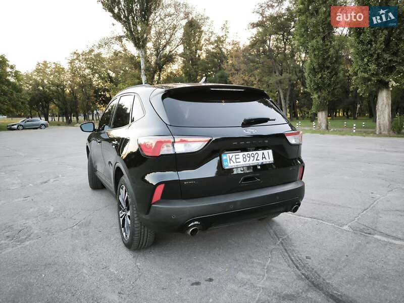 Внедорожник / Кроссовер Ford Escape 2021 в Павлограде