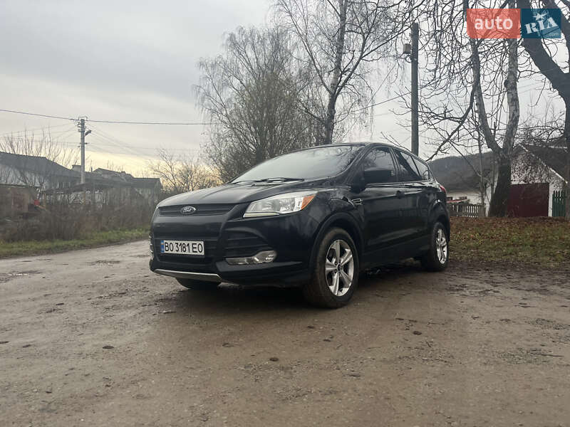 Внедорожник / Кроссовер Ford Escape 2016 в Чорткове