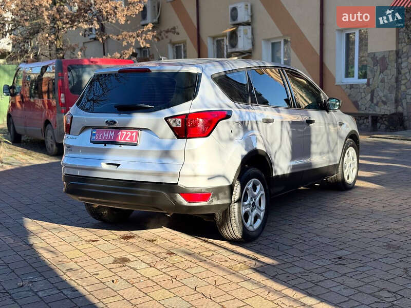 Внедорожник / Кроссовер Ford Escape 2018 в Тернополе фото 9 Внедорожник / Кроссовер Ford Escape 2018 в Тернополе