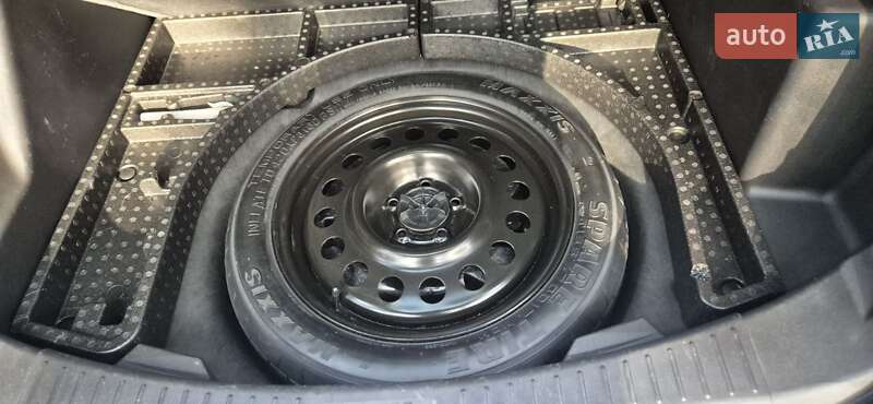 Позашляховик / Кросовер Ford Escape 2017 в Дубні