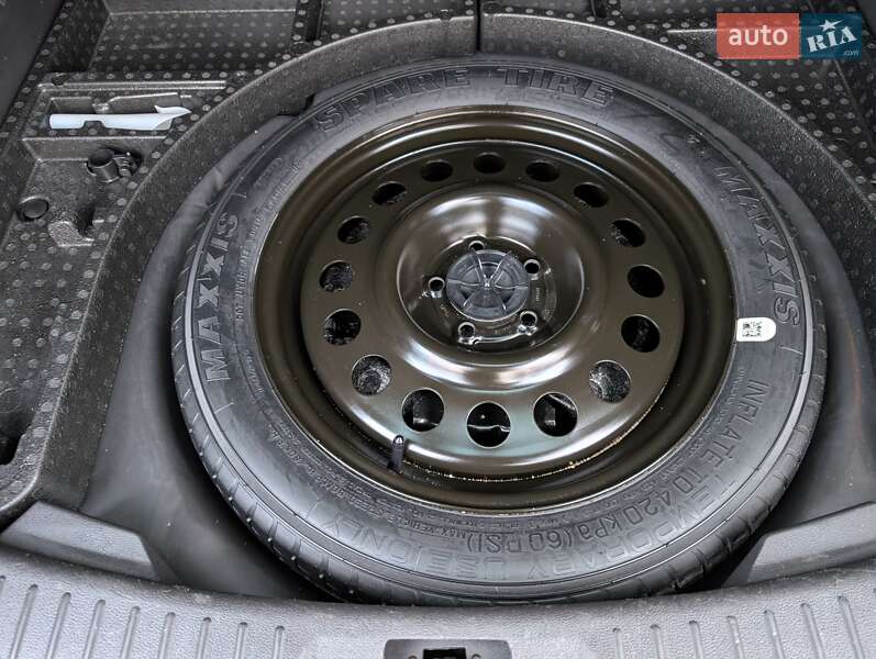 Позашляховик / Кросовер Ford Escape 2015 в Рівному