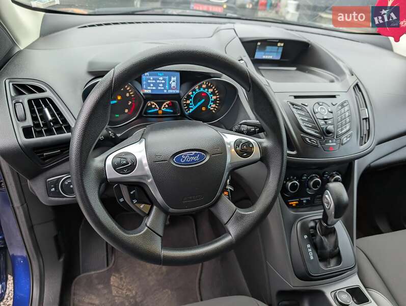 Позашляховик / Кросовер Ford Escape 2015 в Рівному