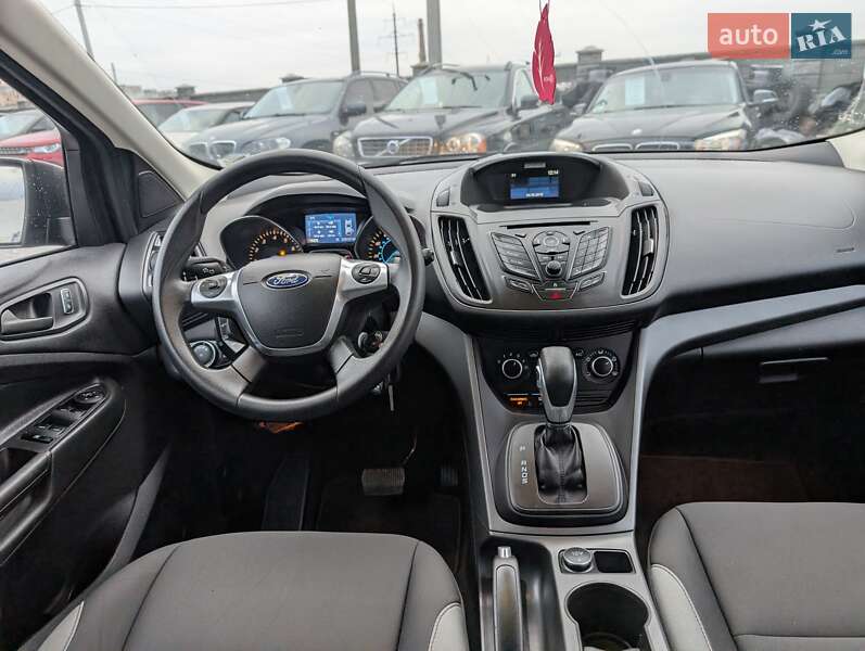 Позашляховик / Кросовер Ford Escape 2015 в Рівному