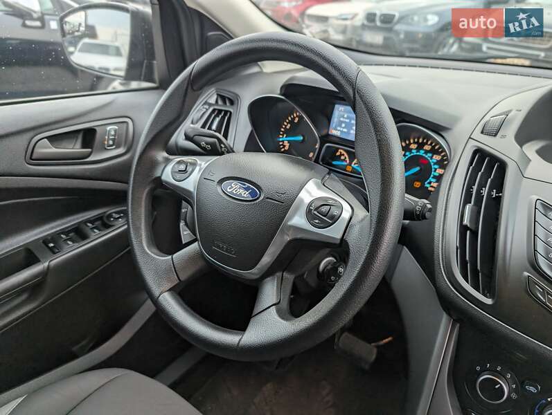 Позашляховик / Кросовер Ford Escape 2015 в Рівному