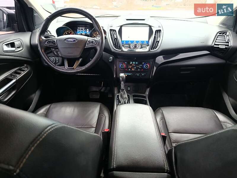 Внедорожник / Кроссовер Ford Escape 2017 в Львове