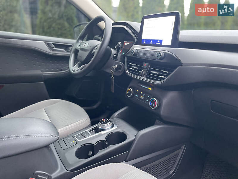 Позашляховик / Кросовер Ford Escape 2020 в Кременчуці фото 30 Позашляховик / Кросовер Ford Escape 2020 в Кременчуці