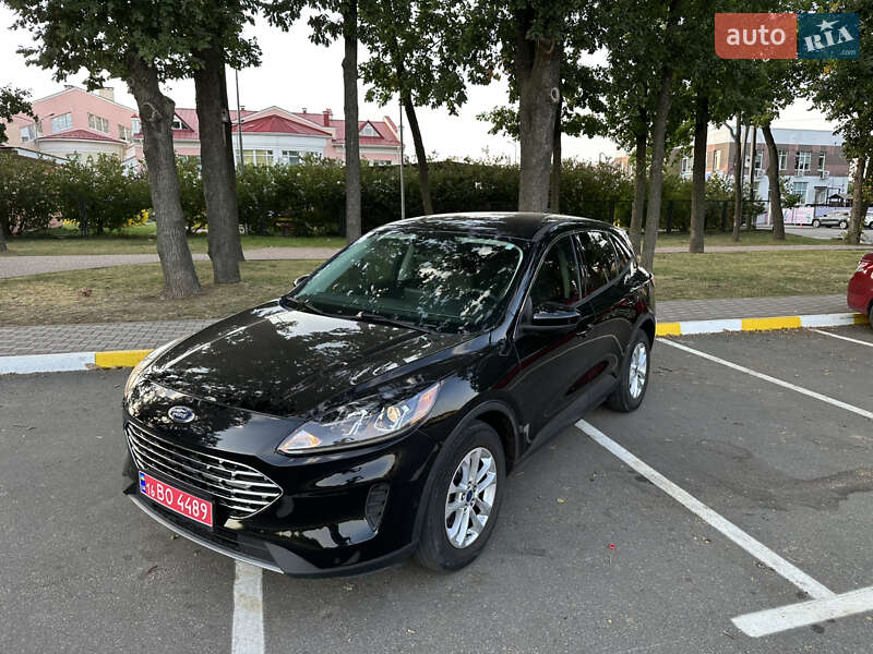 Внедорожник / Кроссовер Ford Escape 2021 в Киеве