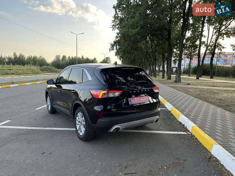 Внедорожник / Кроссовер Ford Escape 2021 в Киеве