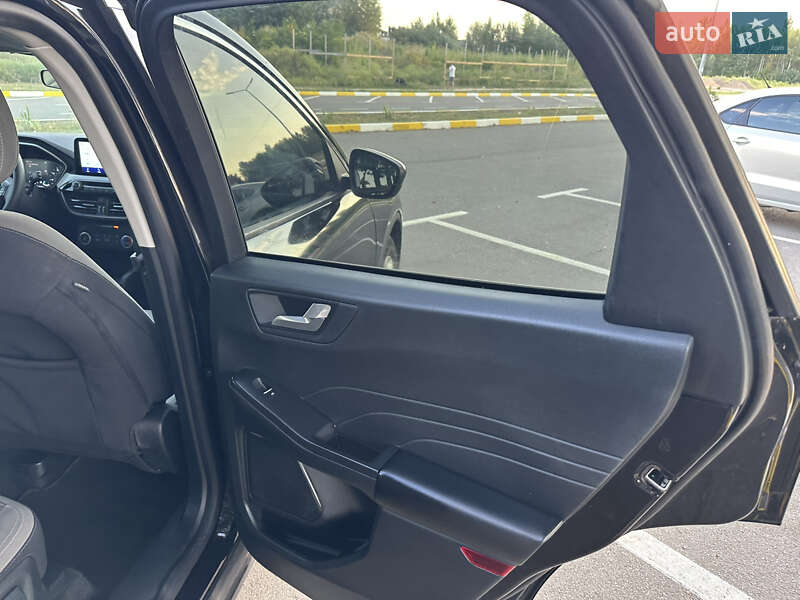 Внедорожник / Кроссовер Ford Escape 2021 в Киеве