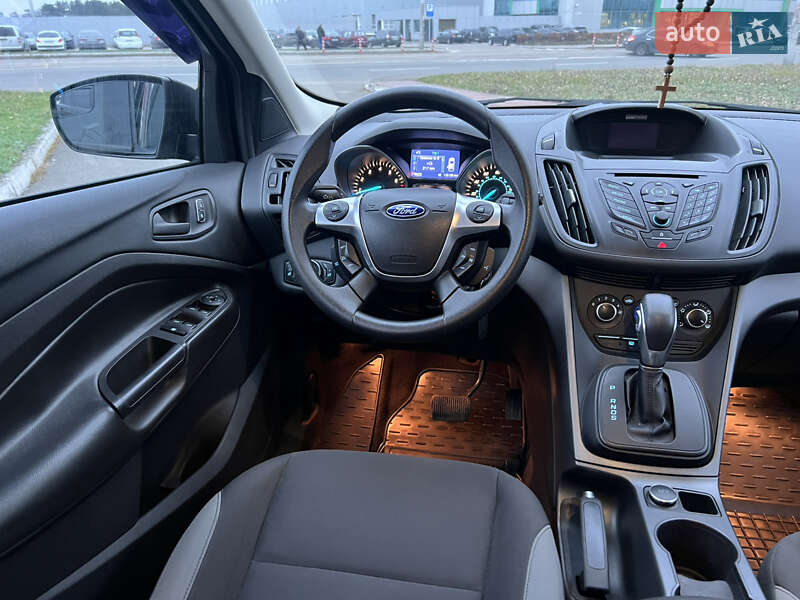 Внедорожник / Кроссовер Ford Escape 2013 в Киеве