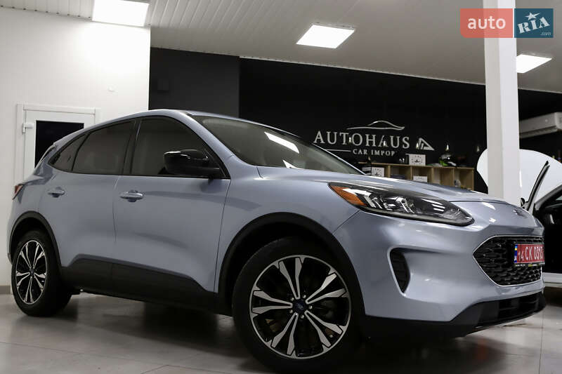 Позашляховик / Кросовер Ford Escape 2023 в Дрогобичі