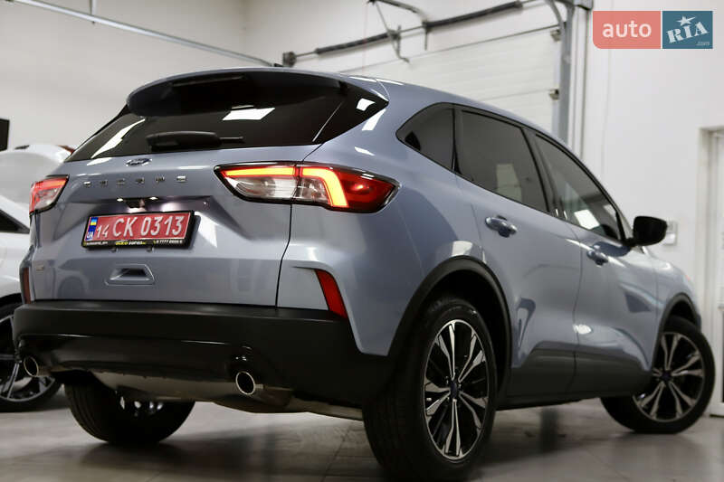 Позашляховик / Кросовер Ford Escape 2023 в Дрогобичі