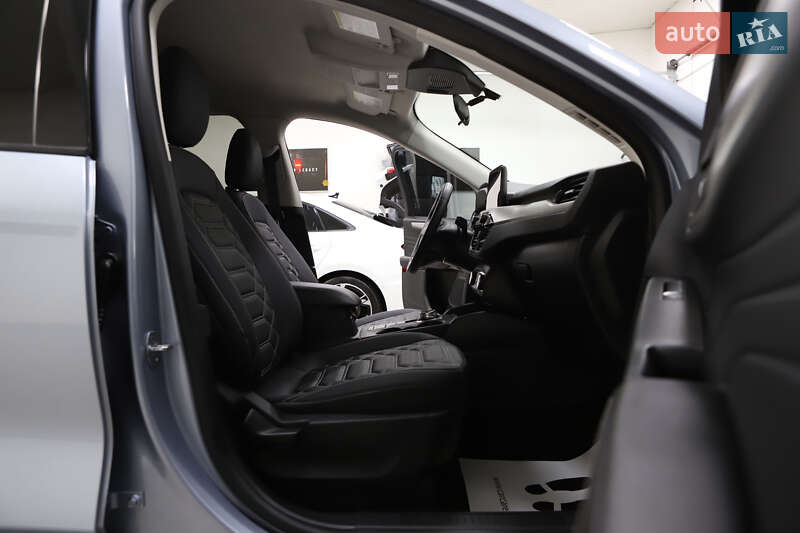 Позашляховик / Кросовер Ford Escape 2023 в Дрогобичі