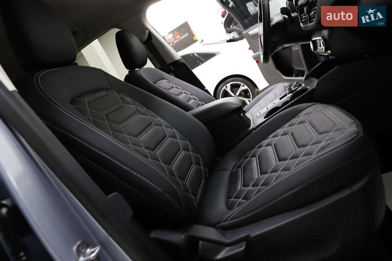 Позашляховик / Кросовер Ford Escape 2023 в Дрогобичі