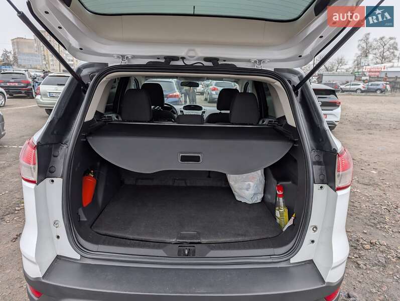 Внедорожник / Кроссовер Ford Escape 2014 в Ровно