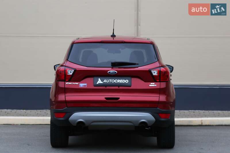 Внедорожник / Кроссовер Ford Escape 2018 в Киеве