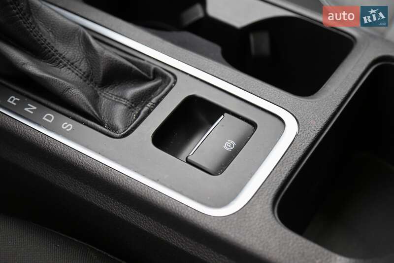 Внедорожник / Кроссовер Ford Escape 2018 в Киеве