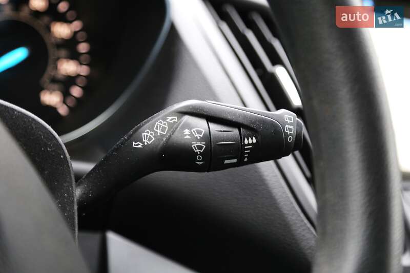 Внедорожник / Кроссовер Ford Escape 2018 в Киеве