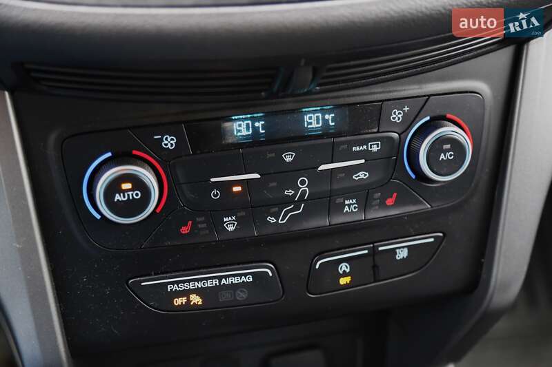 Внедорожник / Кроссовер Ford Escape 2018 в Киеве