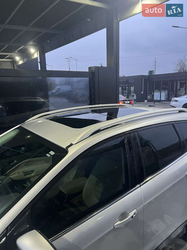 Внедорожник / Кроссовер Ford Escape 2016 в Львове