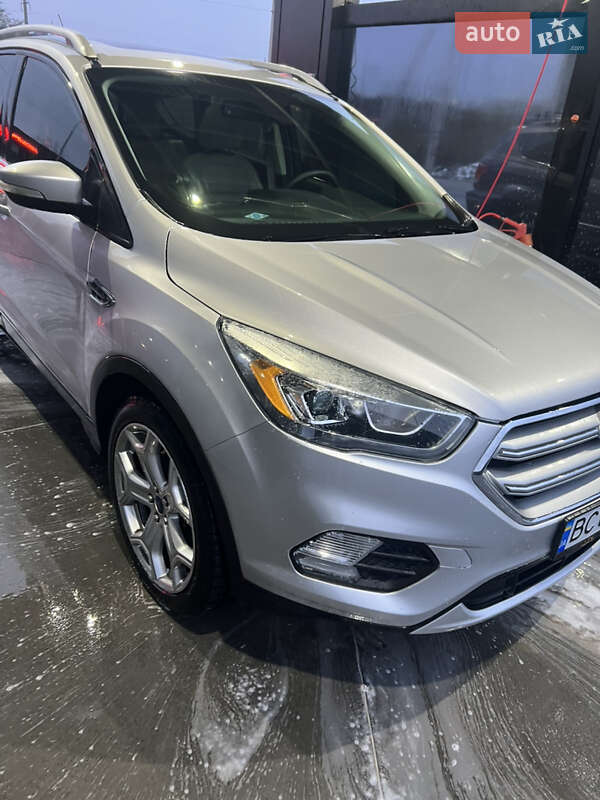 Внедорожник / Кроссовер Ford Escape 2016 в Львове