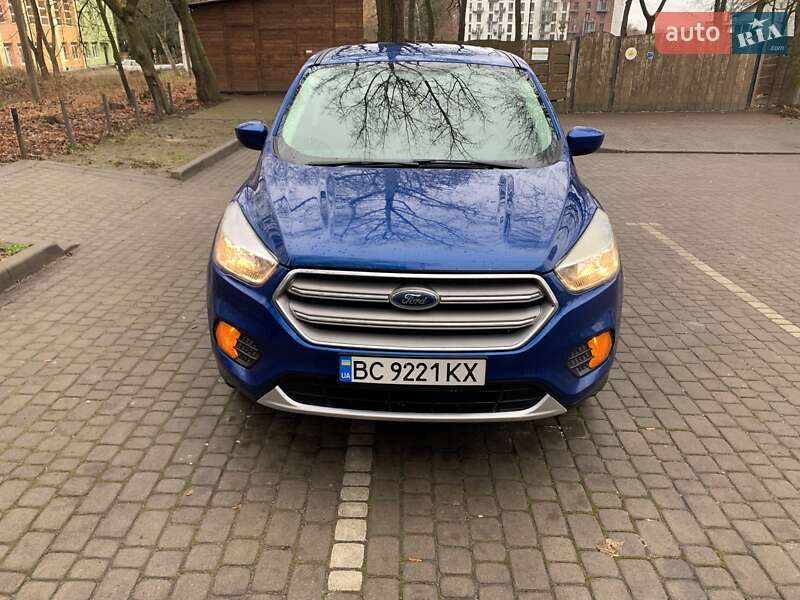 Позашляховик / Кросовер Ford Escape 2017 в Львові
