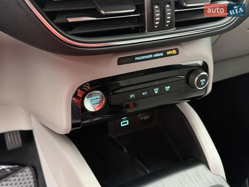 Позашляховик / Кросовер Ford Escape 2023 в Києві