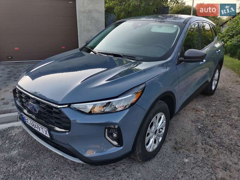 Внедорожник / Кроссовер Ford Escape 2023 в Золочеве фото 2 Внедорожник / Кроссовер Ford Escape 2023 в Золочеве