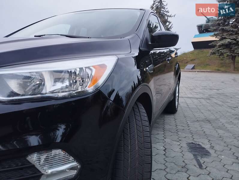 Позашляховик / Кросовер Ford Escape 2017 в Дубні фото 9 Позашляховик / Кросовер Ford Escape 2017 в Дубні
