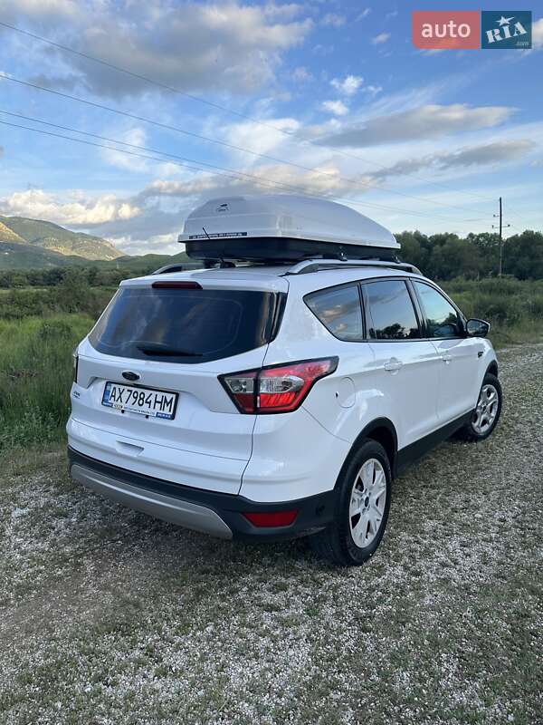 Внедорожник / Кроссовер Ford Escape 2018 в Харькове