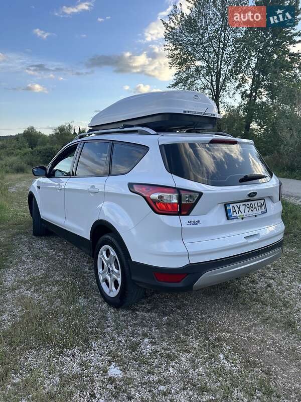 Внедорожник / Кроссовер Ford Escape 2018 в Харькове