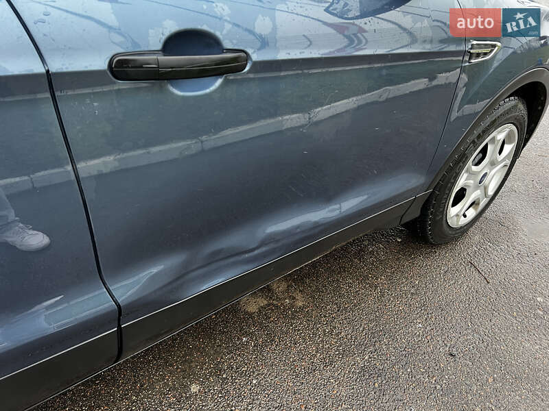 Внедорожник / Кроссовер Ford Escape 2017 в Львове