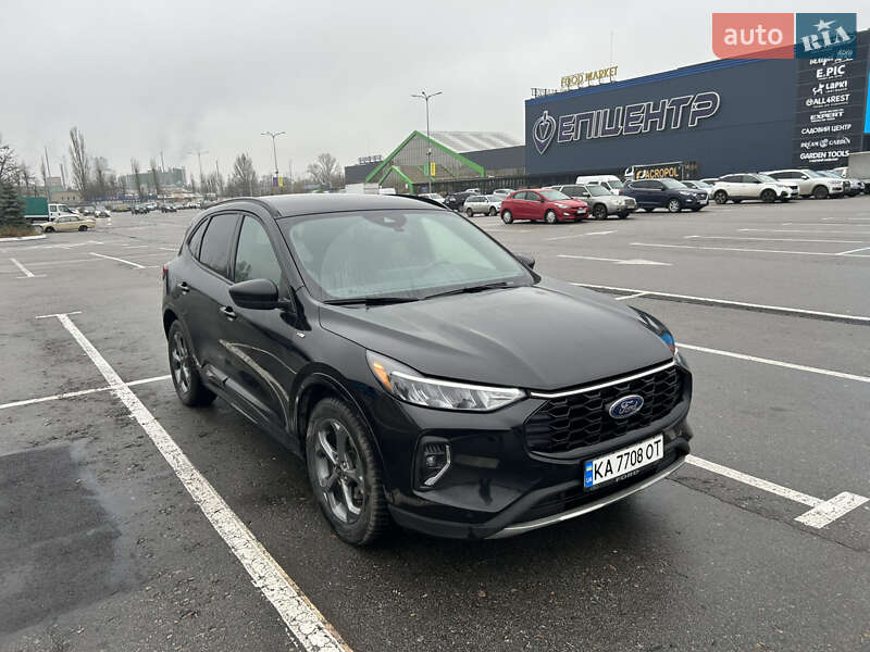 Внедорожник / Кроссовер Ford Escape 2023 в Киеве