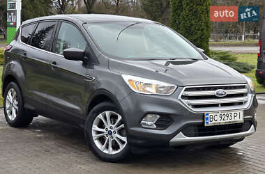 Внедорожник / Кроссовер Ford Escape 2016 в Самборе