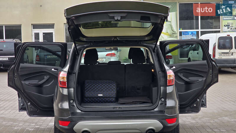 Внедорожник / Кроссовер Ford Escape 2016 в Самборе