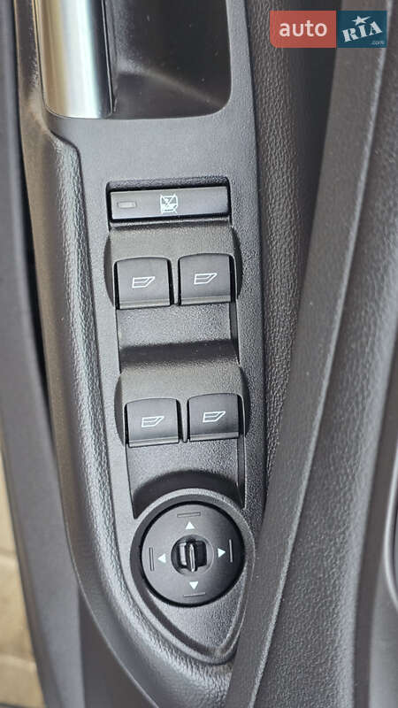 Внедорожник / Кроссовер Ford Escape 2016 в Самборе