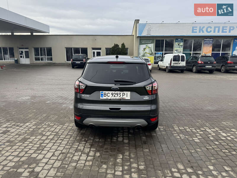 Внедорожник / Кроссовер Ford Escape 2016 в Самборе