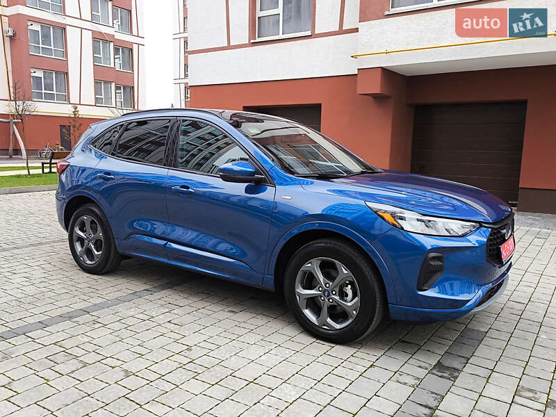 Внедорожник / Кроссовер Ford Escape 2023 в Ивано-Франковске